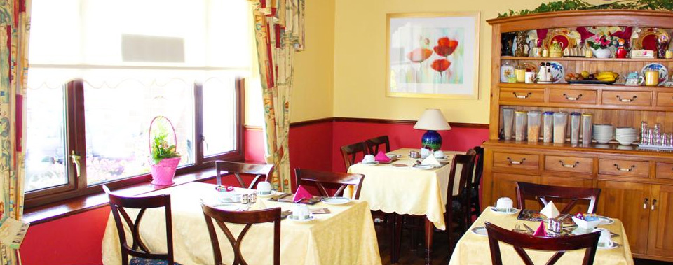 Full Irish breakfast included with rooms